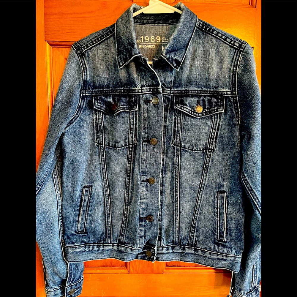 Gap 1969 denim jacket M